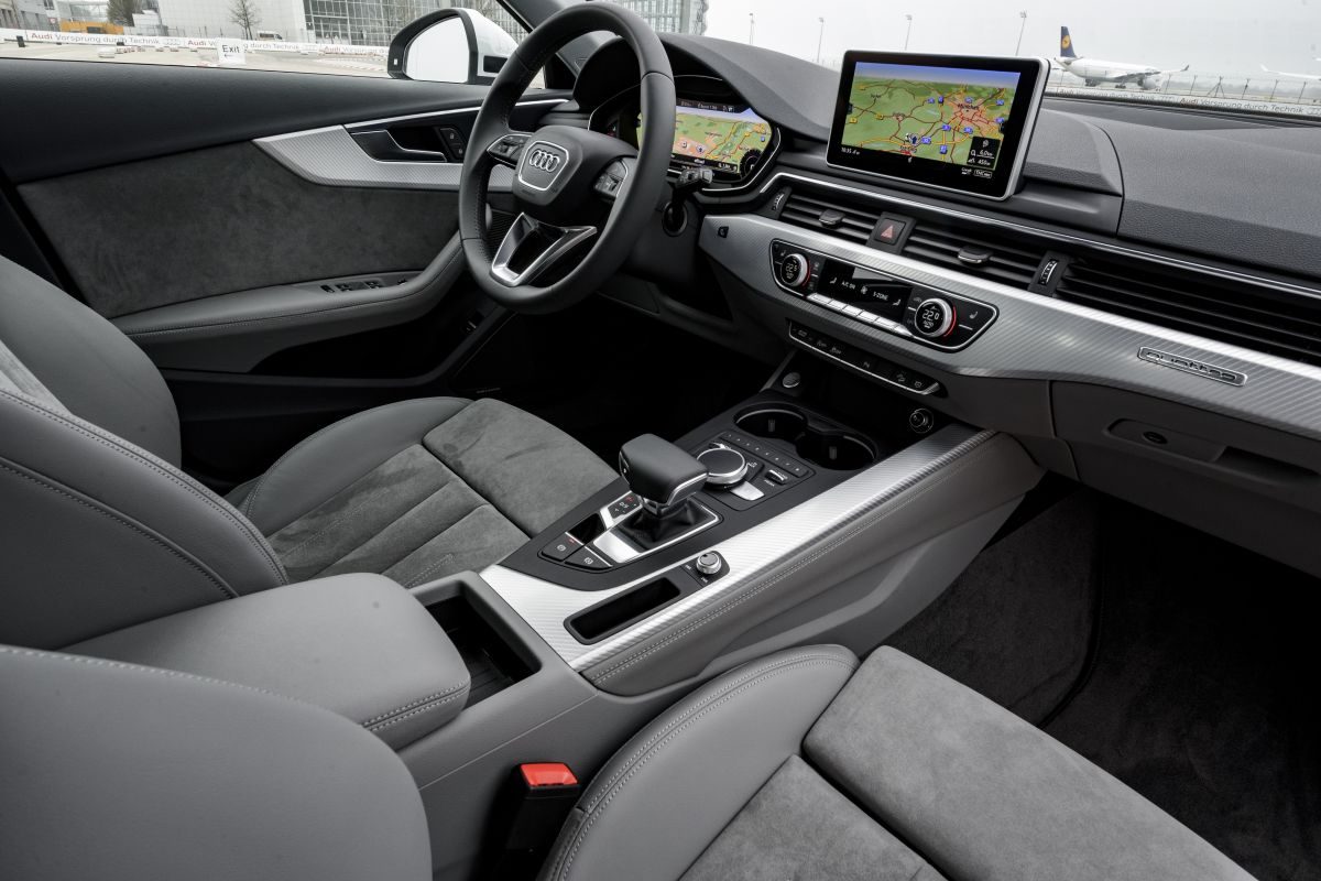 Audi A4 allroad quattro · أبيض — الصورة 5