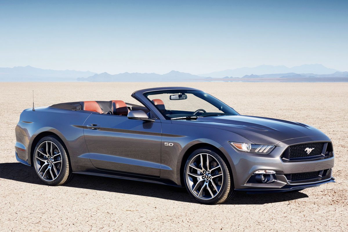 Ford Mustang Convertible · Gümüş — görsel 2
